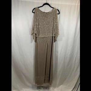 diamond motif mesh blouson gown